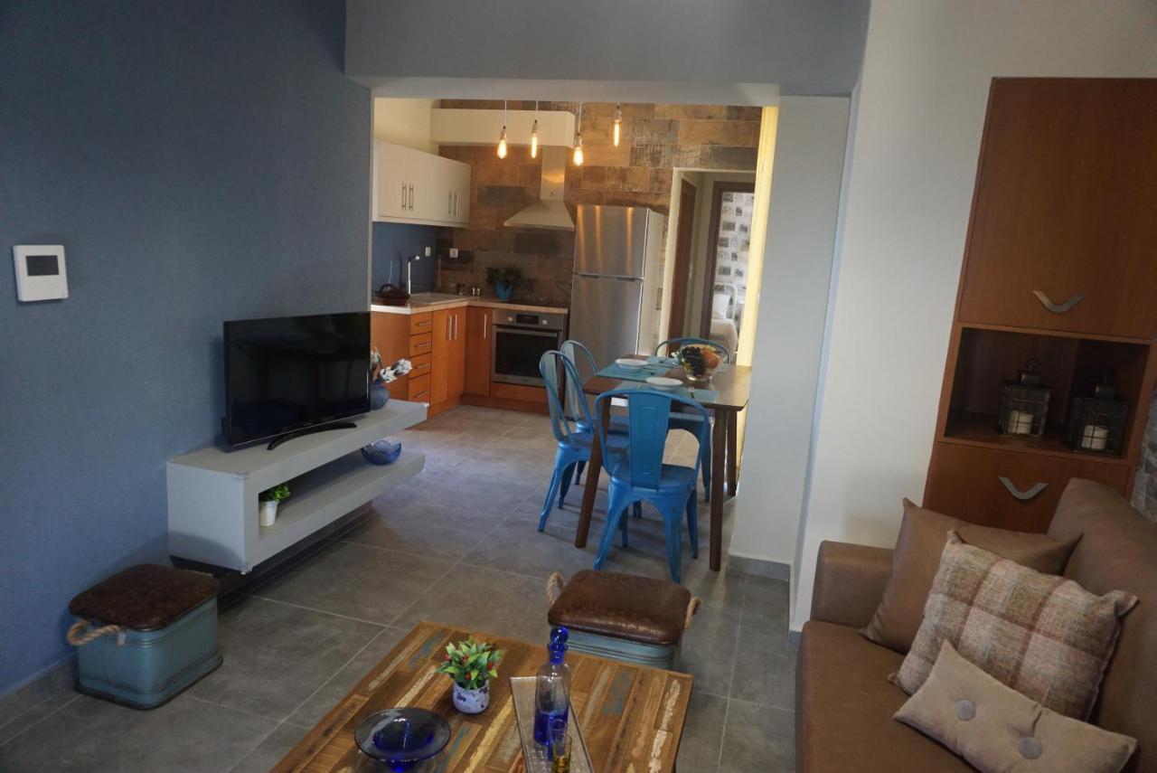 Seas The View Apartman Hriszí Aktí Haniá Kültér fotó