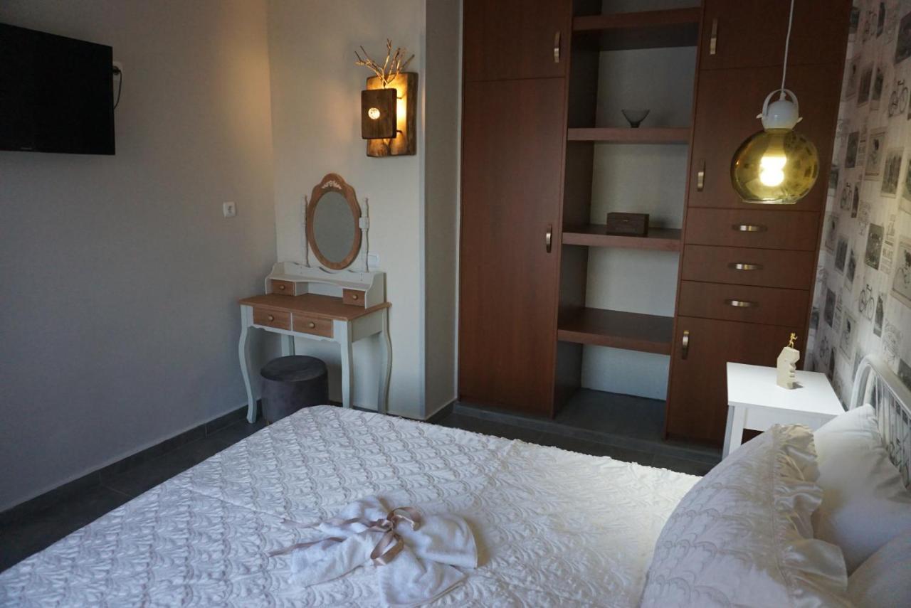 Seas The View Apartman Hriszí Aktí Haniá Kültér fotó
